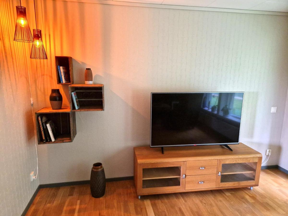 Lantlig Villa Utanfoer Uppsala Alunda Exteriör bild